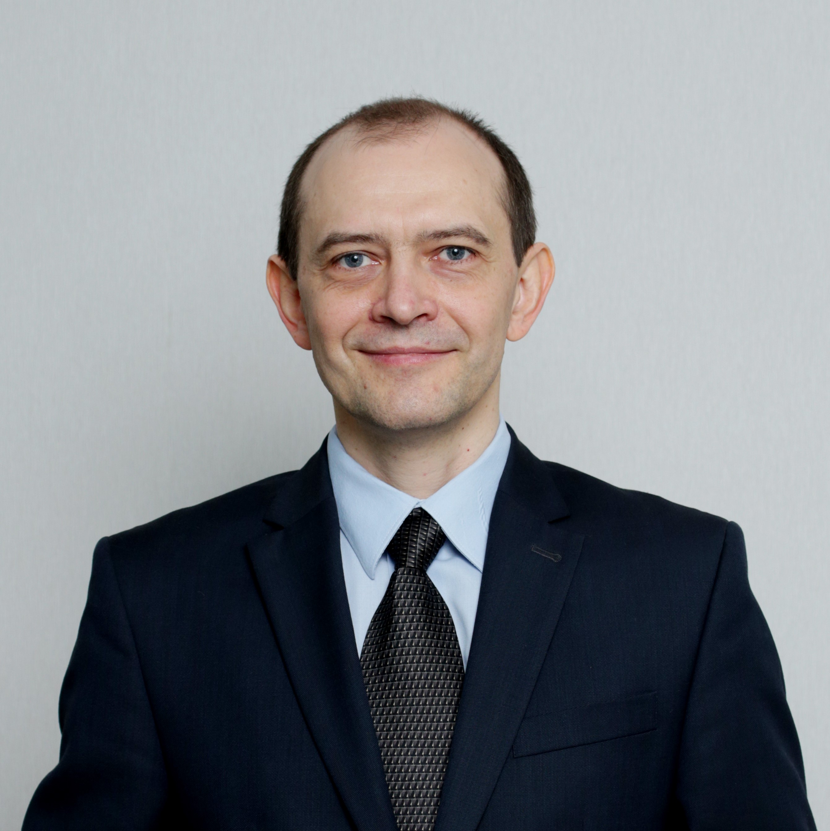 Профессор, Директор программы «Магистр экономики» Сергей Измалков