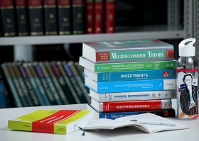 Библиотека РЭШ им. Дона Патинкина
