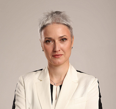 Старший преподаватель, Департамент гуманитарных наук и иностранных языков; консультант, Центр письменной и устной коммуникации Екатерина Семенова