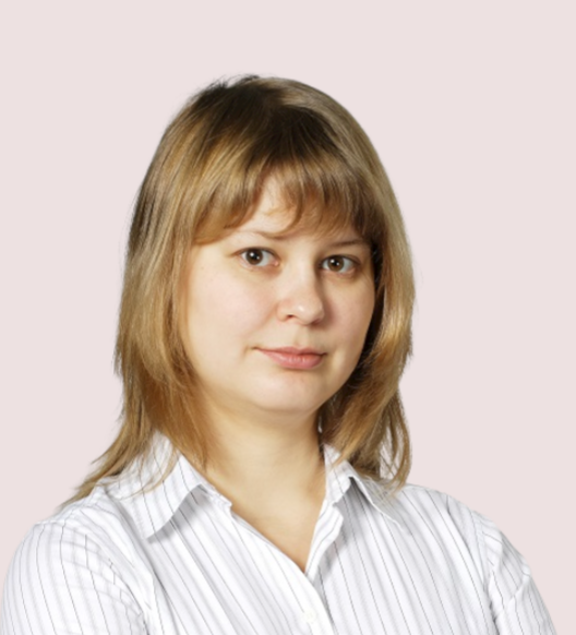 Associate professor of Economics Maria Petrova