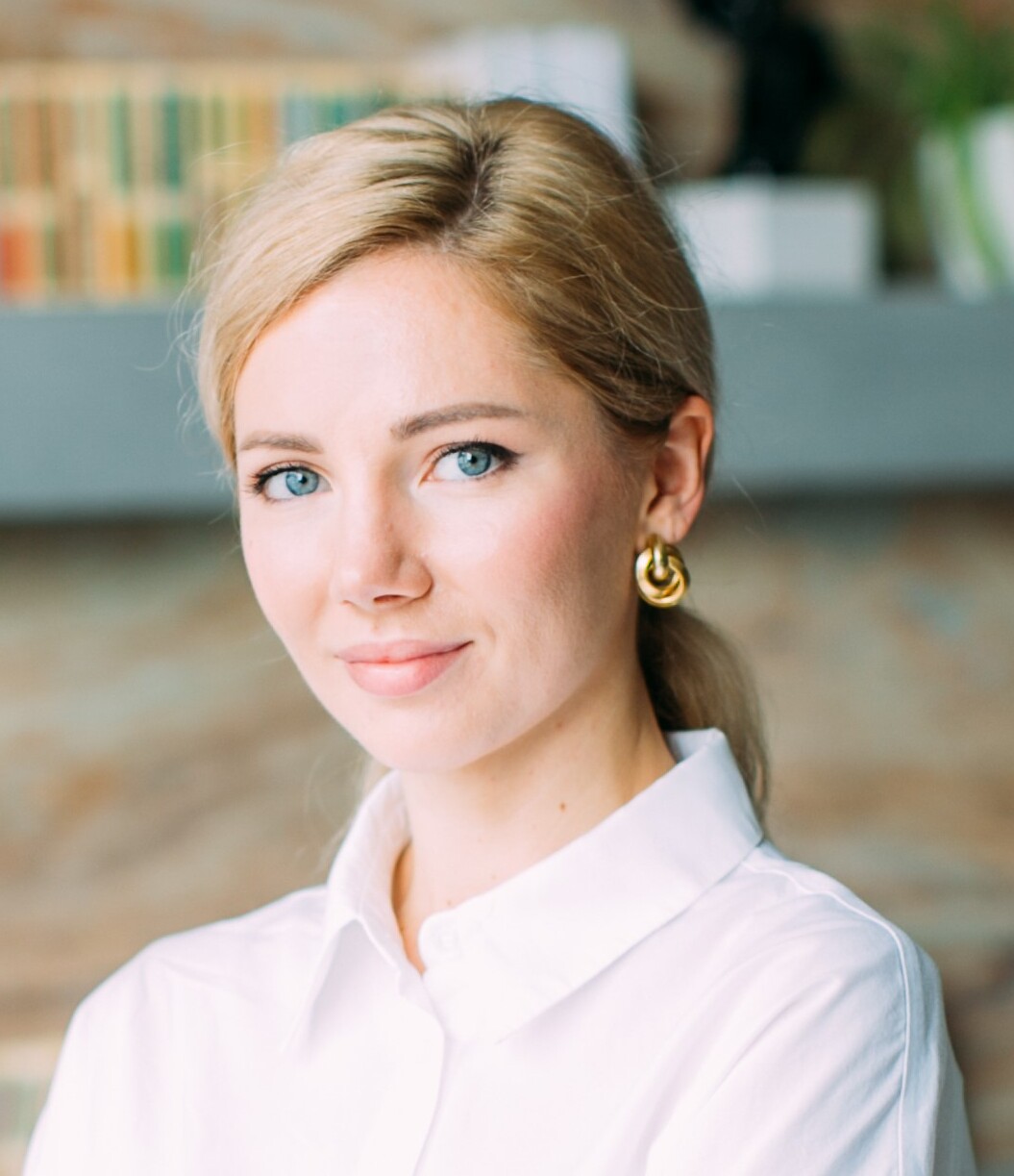 Профессор (приглашенный); преподаватель-исследователь НИУ ВШЭ Марина Петракова